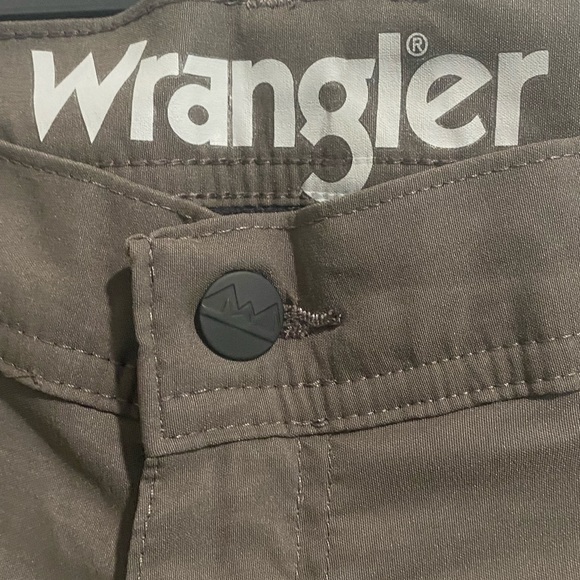 Mens Dark Gray Wrangler Thermal Winter Khaki Pants - Picture 4 of 4